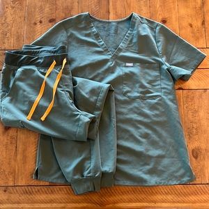 Figs Catarina Top and Zamora Tall Jogger